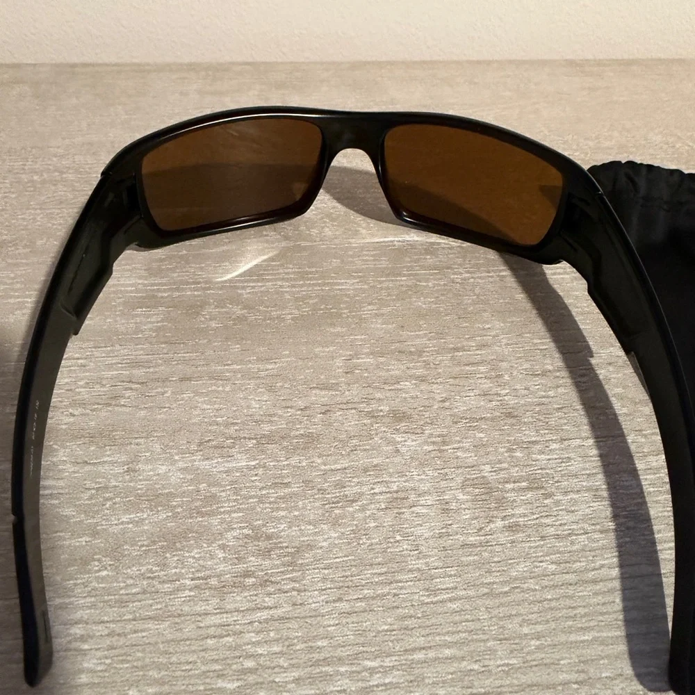 Oakley Sunglasses with Case - Picture 3 of 4